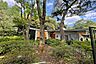 周辺：東京都庭園美術館の外観