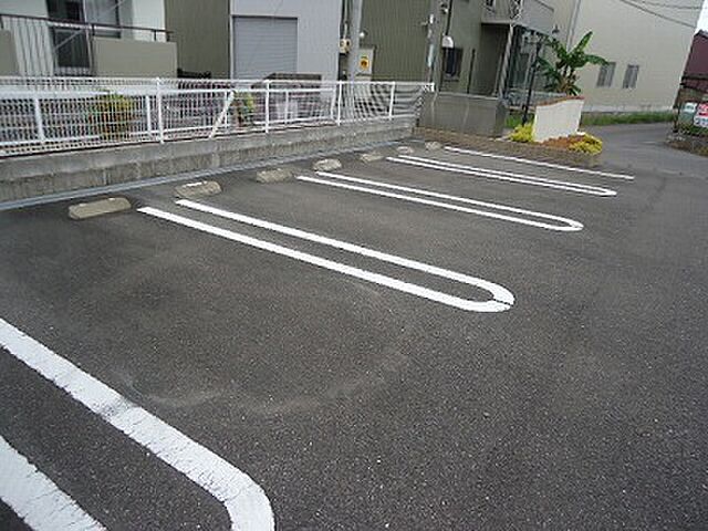 4 / 4