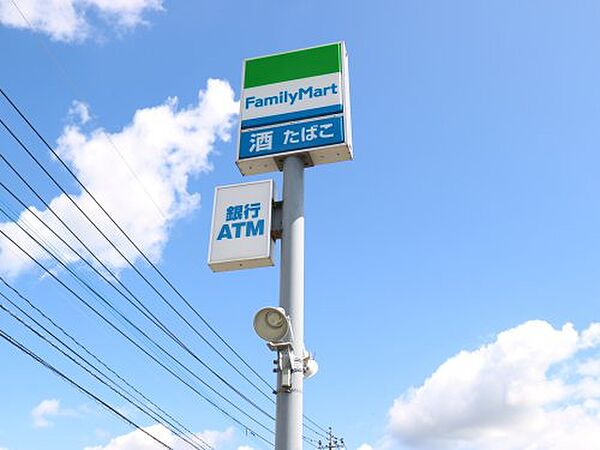 画像21:【コンビニエンスストア】ファミリーマート 大牟田駅西口店まで626ｍ