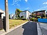 外観：横浜らしい都市の便利さを享受しながら、住まいには穏やかさを求めたい。白楽駅徒歩10分、六角橋商店街も生活圏という立地が、そのちょうどいい距離感を叶えます。