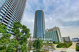 ■　外観　■　晴海エリアのランドマークとなるような存在感のあるデザインです。