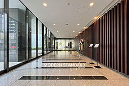 ■　エントランス　■　高級ホテルのような開放感のあるエントランスです。