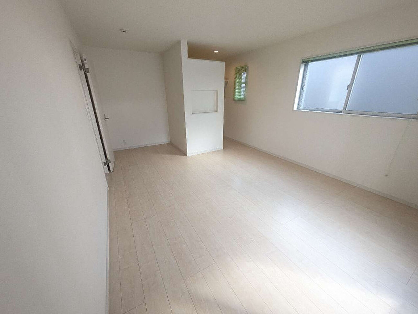 Used detached house · 4LDK in Takamatsu, Kagawa &mdash; photo 5