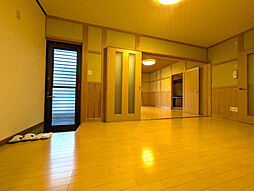 坂出市林田町　中古戸建 4LDKのリビング/ダイニング