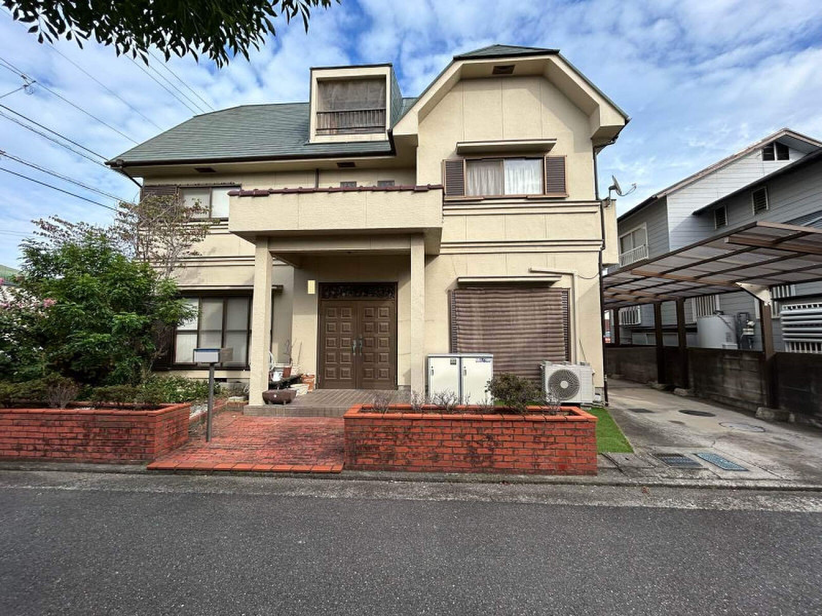 Used detached house · 7LDK in Takamatsu, Kagawa &mdash; photo 2