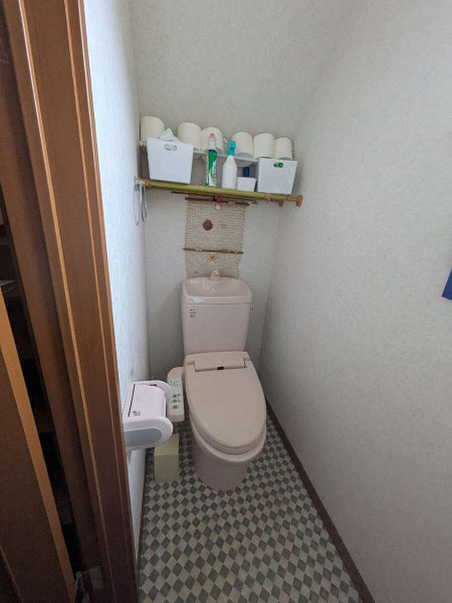 Used detached house · 2LDK in Takamatsu, Kagawa &mdash; photo 8