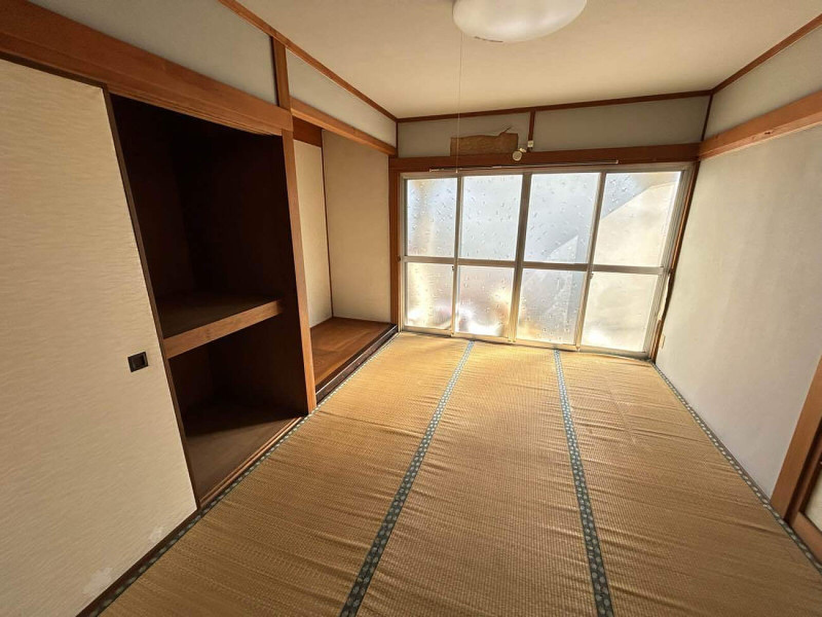 Used detached house · 6LDK in Takamatsu, Kagawa &mdash; photo 8