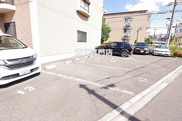 画像24:駐車場あります！