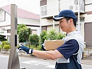 【防犯力に優れたドアホン】広角レンズを搭載した防犯力の高いドアホン。LEDライトで夜間の来訪者もしっかり確認。来訪者の自動録画機能を搭載。機械音で対応する『安心応答』や『ボイスチェンジ』機能付き。