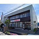 銀行「長野銀行岩村田支店まで842ｍ」