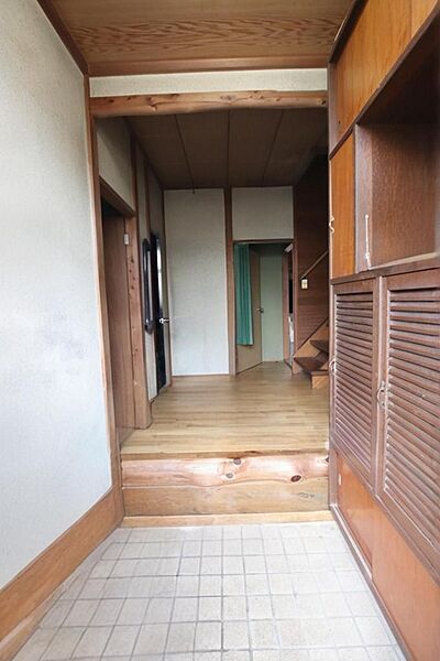 玄関を拡大表示