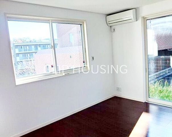 リビング/ダイニング 八王子市七国1丁目