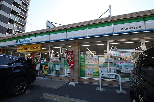 画像18:ファミリーマート　昭和鶴舞二丁目店