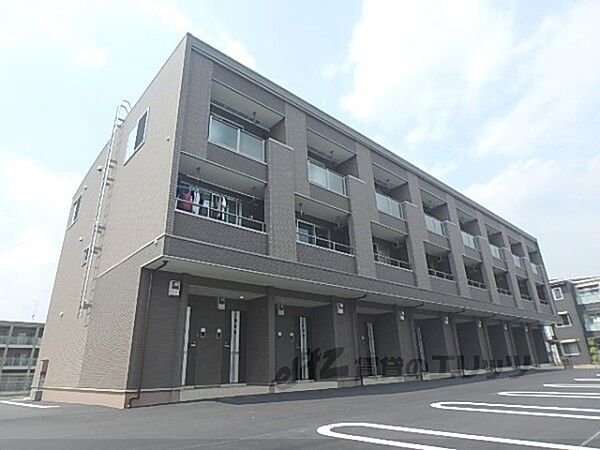 シカタ　ロジュマン 101｜京都府京都市山科区西野小柳町(賃貸アパート1LDK・1階・49.97㎡)の写真 その1