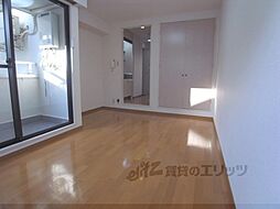 京阪本線 伏見桃山駅 徒歩4分の賃貸マンション 3階1Kのリビング/ダイニング