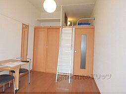 近鉄京都線 近鉄宮津駅 徒歩4分の賃貸アパート 2階1Kのリビング/ダイニング