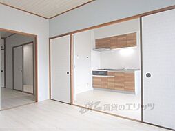 コモド長岡京 2階2DKのリビング/ダイニング