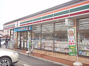 セブンイレブン　久御山佐山店まで500メートル