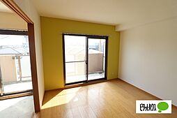 JR東海道・山陽本線 近江八幡駅 徒歩13分の賃貸マンション 1階2LDKのリビング/ダイニング