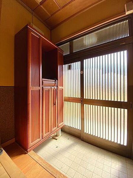 玄関を拡大表示