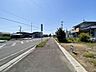 外観：前面道路含む現地写真