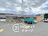 周辺：セブンイレブン橿原中曽司町店 徒歩8分。 620m