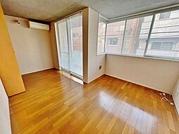 東京メトロ日比谷線 入谷駅 徒歩4分の賃貸マンション 2階ワンルームのリビング/ダイニング