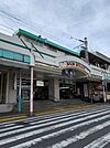 綾瀬駅(JR 常磐線) 徒歩9分。 670m