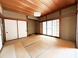 居間