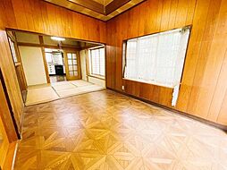 居間