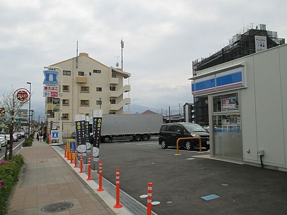 ローソン 小田...