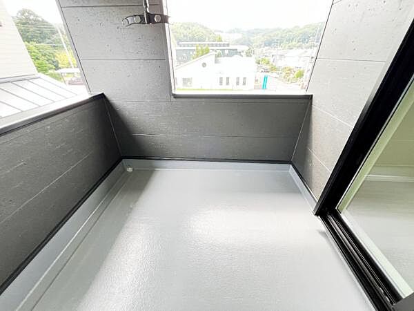 バルコニーを拡大表示