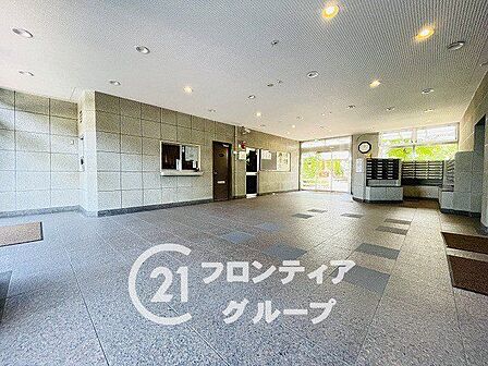マンションのロビーは、住民の皆様が集うコミュニケーションの場であり、憩いの場です。