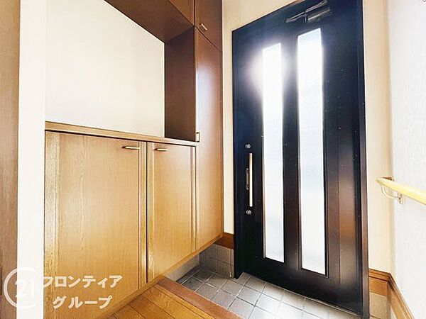 玄関を拡大表示