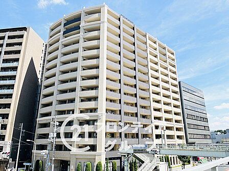 経年を感じさせない手入れの良さが際立つデザインですね!ペットと一緒に暮らせる環境も整っており 大切な家族との新生活をすぐにでもスタートできる準備が整っている安心感がありますね!