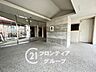 その他：柔らかな光が差し込む開放的なロビーで過ごす時間は、心からリラックスできそうですね！