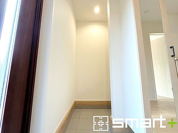 玄関を拡大表示