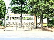 岡田小学校（2700m）