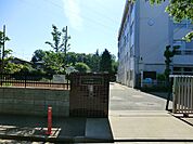 中学校 900m 三鷹市立第二中学校