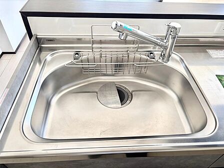 いつでも清潔なおいしいお水を。一つの水栓で水道水と浄水を使い分け。