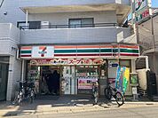 セブンイレブン(301m)