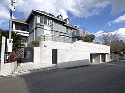 物件画像 地下室のある邸宅