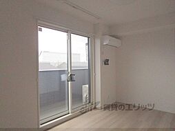 JR草津線 手原駅 徒歩23分の賃貸アパート 3階1LDKのリビング/ダイニング