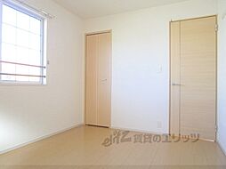 ビューティー・オアシスI 2階2LDKのリビング/ダイニング