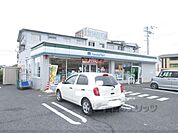 ファミリーマート　彦根小泉町店まで450メートル