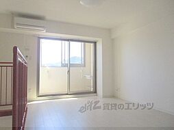 クロスメゾン 302 3階1LDKのリビング/ダイニング