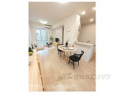 サニータウン横田I 102 1階1LDKのリビング/ダイニング