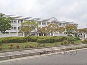 明富中学校まで3200メートル