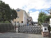 米原中学校まで1000メートル