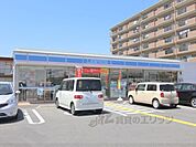 ローソン　近江八幡駅南店まで100メートル